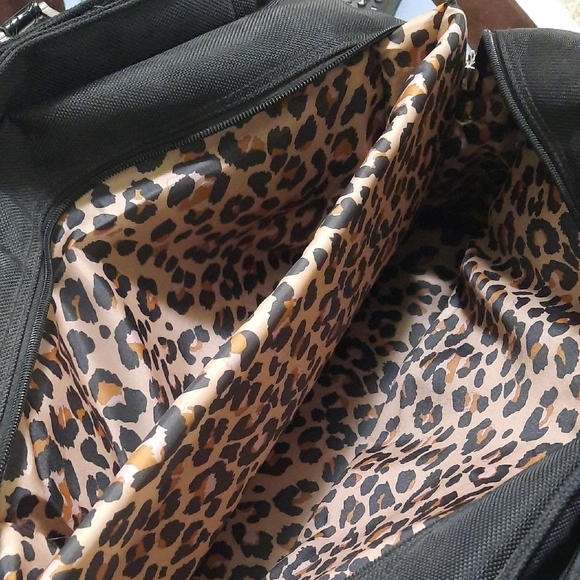 Nicole Miller New York Classic Black Overnight Shoulder Bag wi - Picture 7 of 14